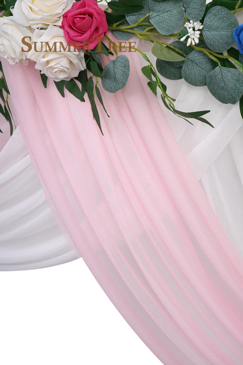 Rideau de mariage avec fleurs